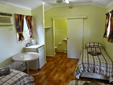 accommodation_1L.jpg